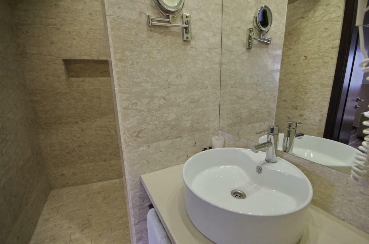 Royal Residence Apartments Gyula Luaran gambar