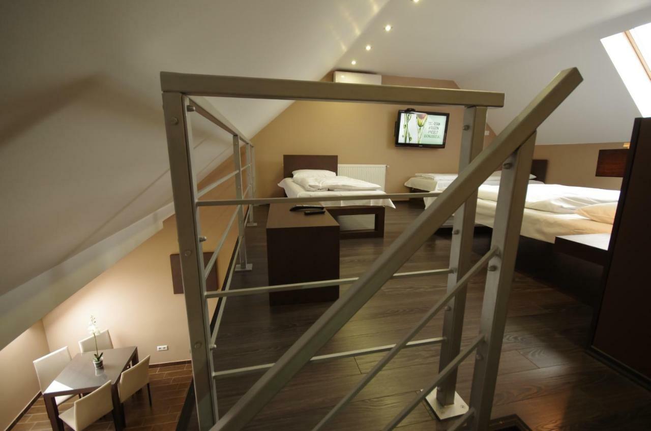 Royal Residence Apartments Gyula Luaran gambar